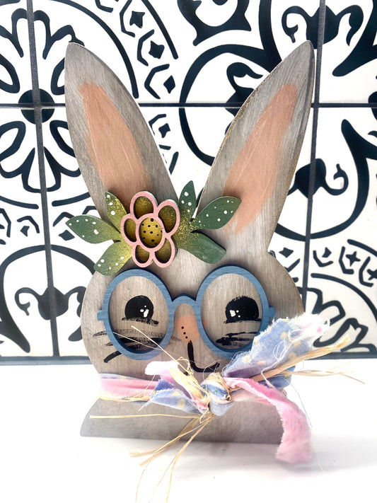 Spectacle Bunny